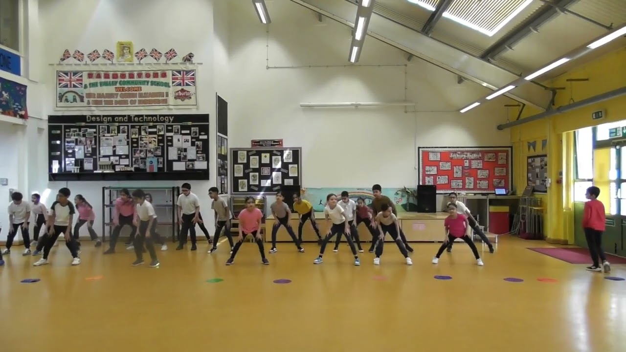 4. Year 4Y - Party Mix