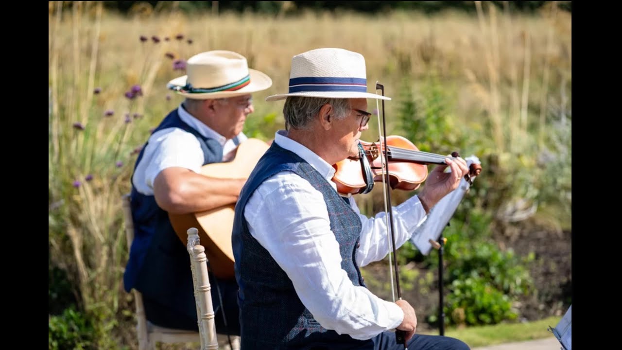 Bassett Duo | Violin and Guitar Duo | Available to hire from RicherMusic.co.uk