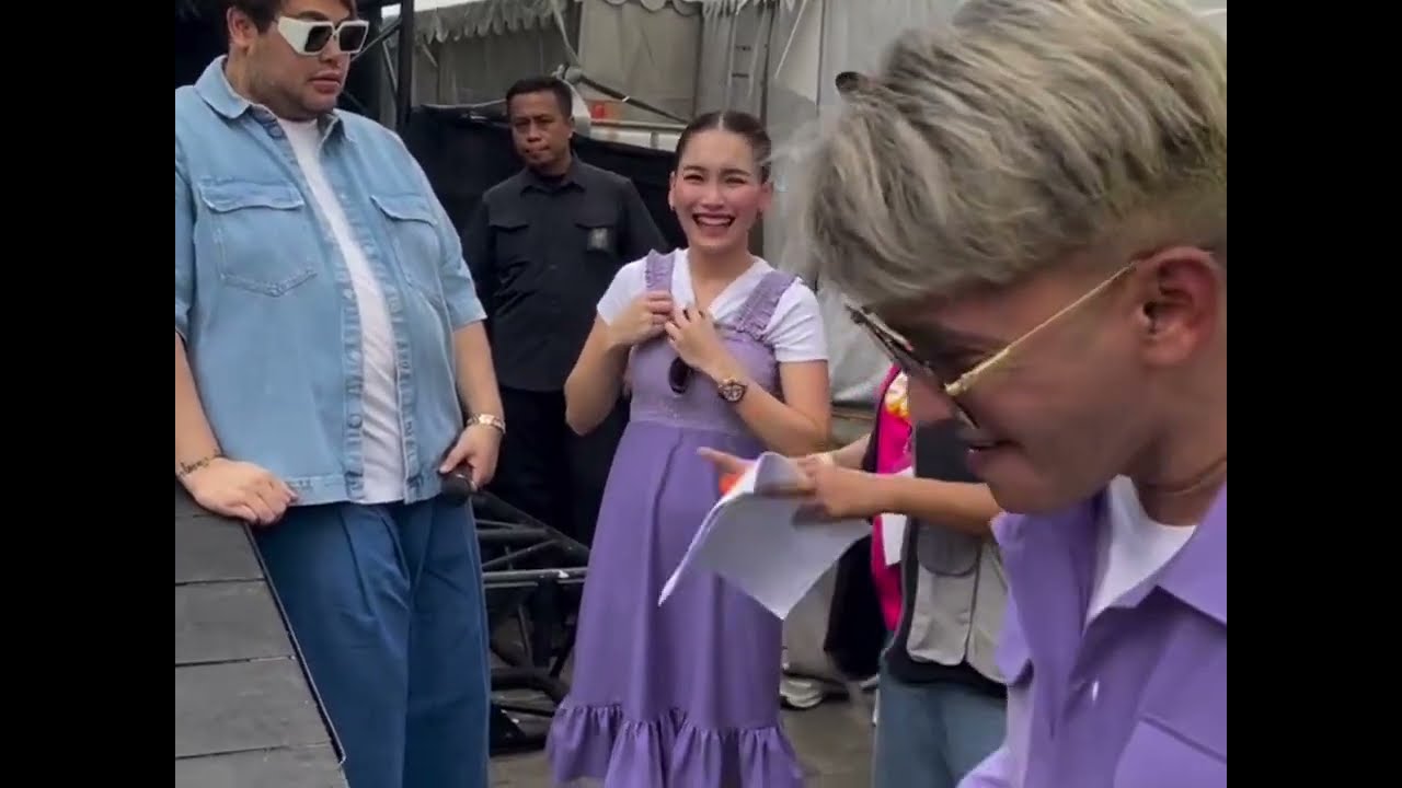 DESY RATNASARI DAN RUBEN ONSU JADI HOST