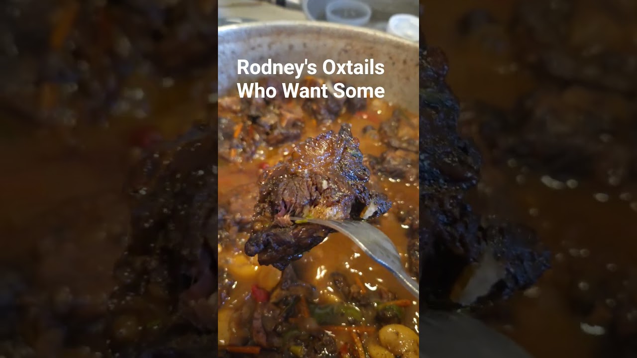 Rodney's Cooking Oxtails #oxtails #shorts #jamaicanfood #motivation