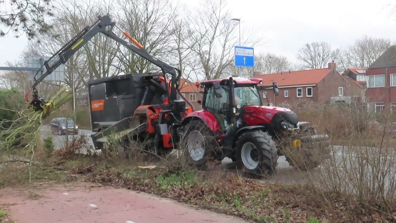 boom stammen versnipperen met tractor case 150