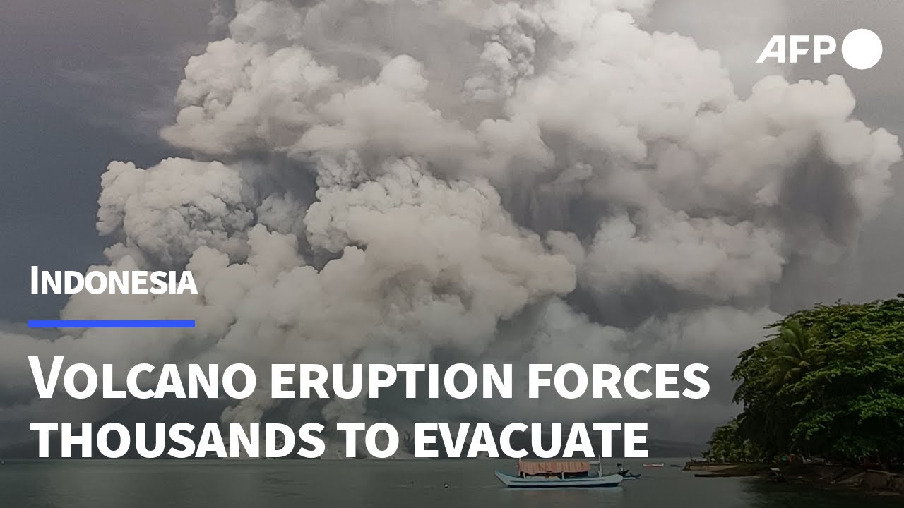 Indonesian volcano eruption forces thousands to evacuate over tsunami threat | AFP