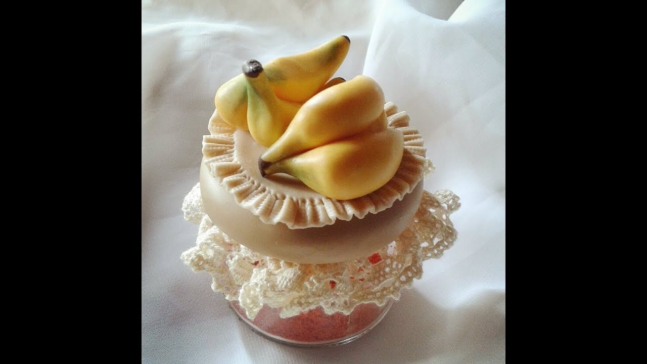 53 - Como forrar tampa de #pote com #biscuit - #iniciantes  - Terminando potinho com bananas -05