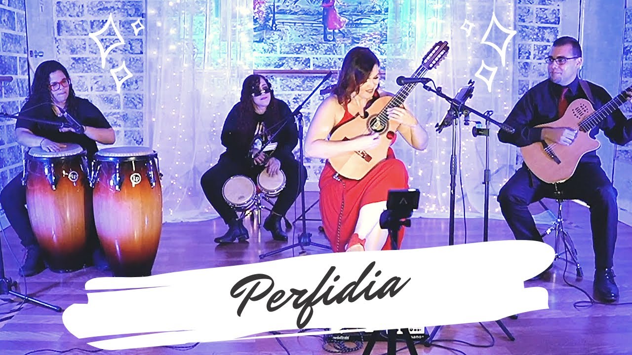 Perfidia |  Maribel Delgado cuatro puertorriqueño | Cover (bolero) & Intro Improvisación