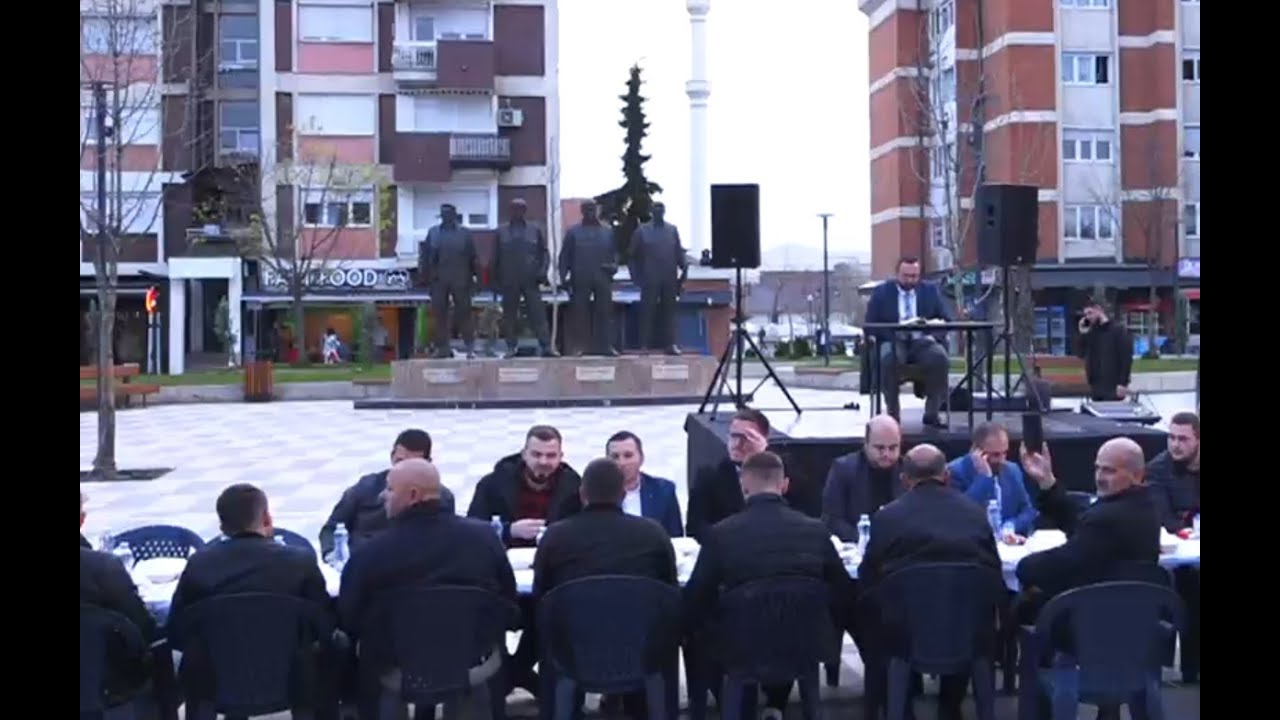 Iftar madhështor në sheshin e Podujevës
