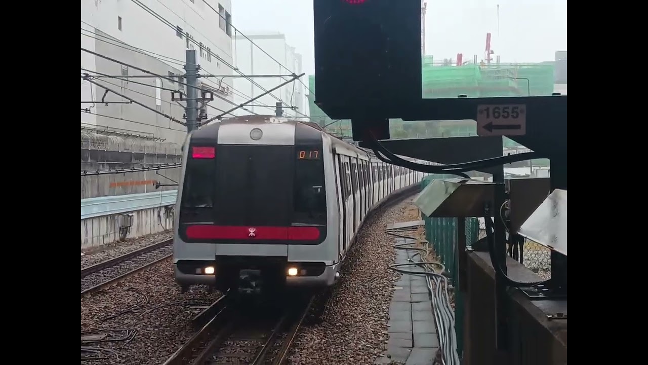 Railfanning at Heng Fa Chuen station 