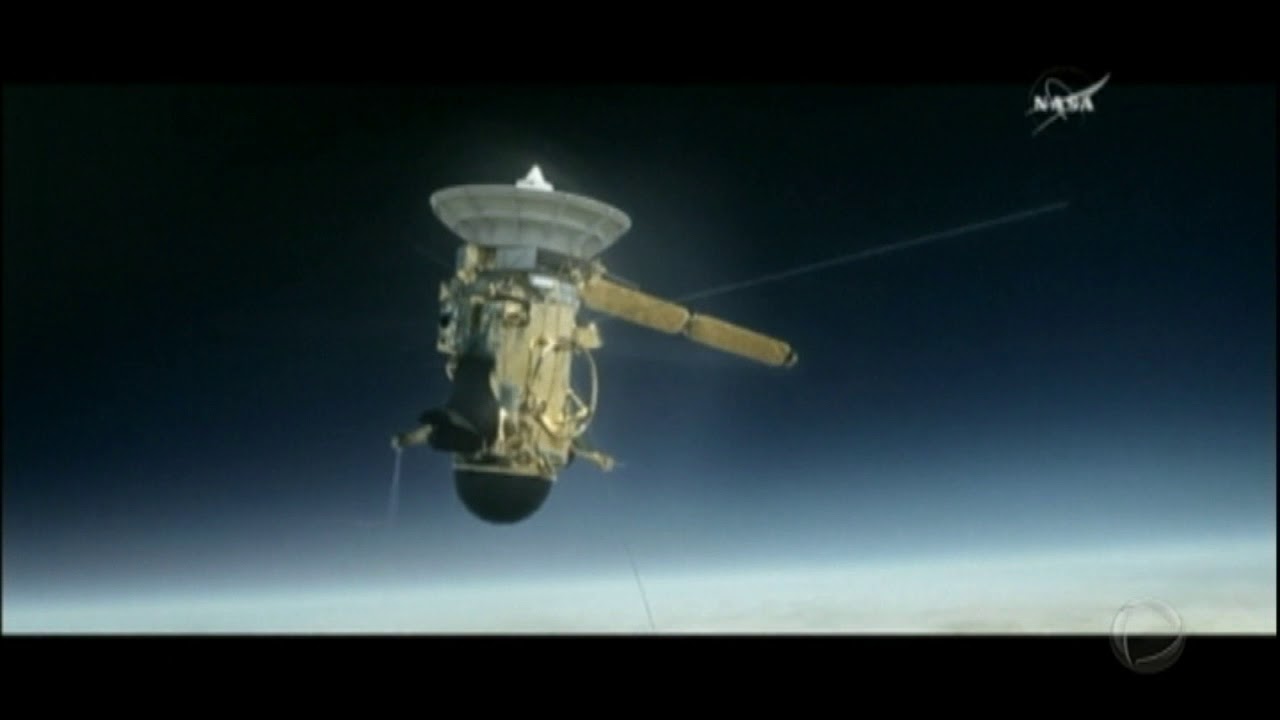 Ap&oacute;s 20 anos de atividades, Nasa comemora ao encerrar miss&atilde;o Cassini