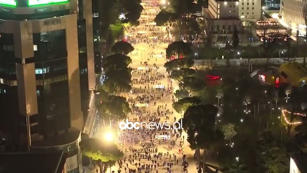 Pamjet me dron/ Protesta e PD, ja pjesëmarrja para kryeministrisë. Policia nuk dha leje për tubim