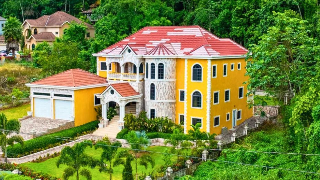 Executive 6 Bedroom 5 Bathroom House For Sale At Moorlands Estate, Mandeville, Manchester, Jamaica