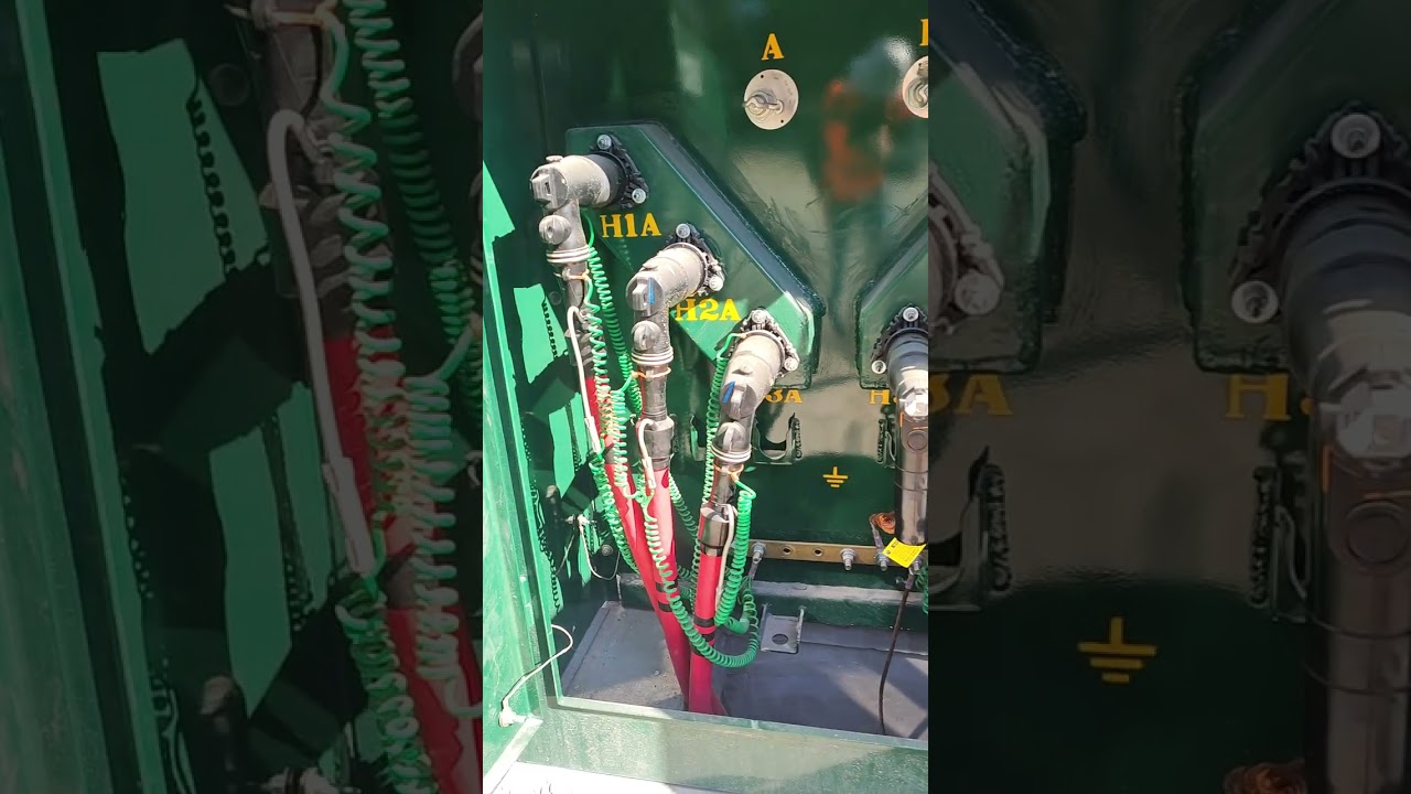 Transformador trifasico pedestal configuracion anillo, operacion radial con codos apartarrayos. 