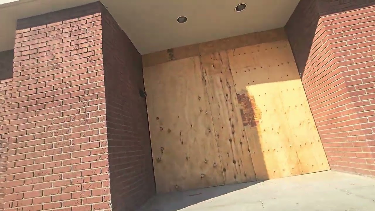 Abandoned AMF Smithtown Lanes, Smithtown, NY (Disclaimer in the description)