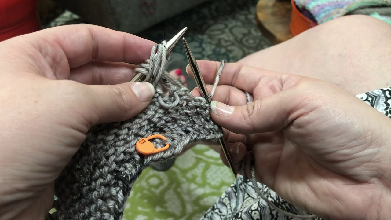 Knitting Tutorial: Hipster Shawl Cross Over technique