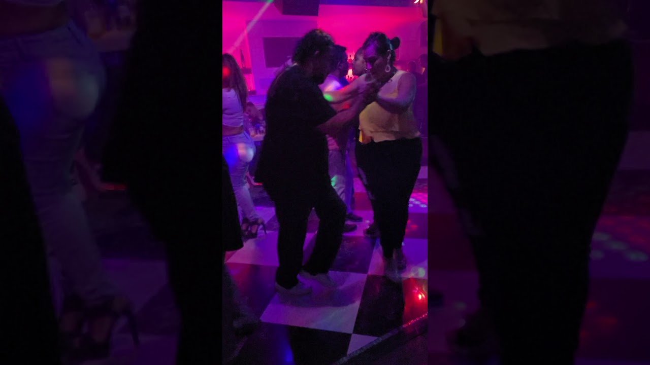 Higuita y Anita Tun Tun Bailando Salsa Caleña en Siboney-Miami