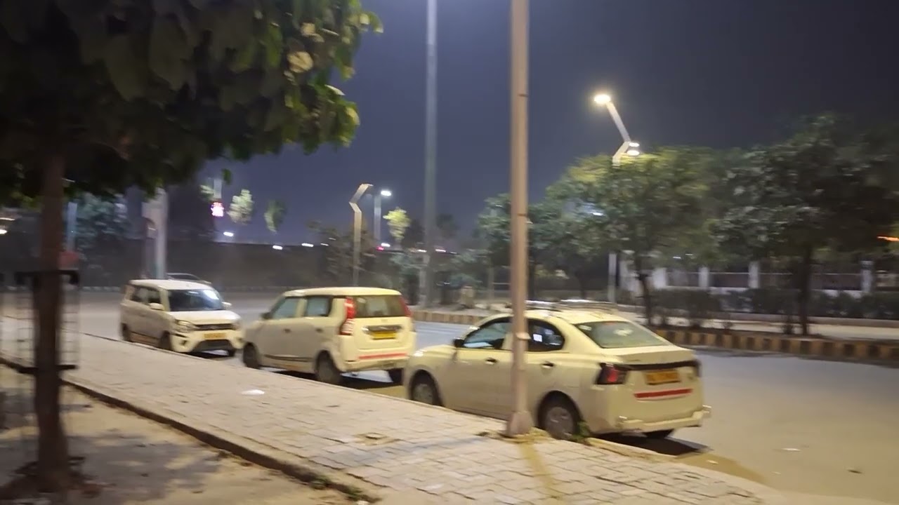 Hello ke she ho ap sabhi aj ke video me bane rahe palassio mall 