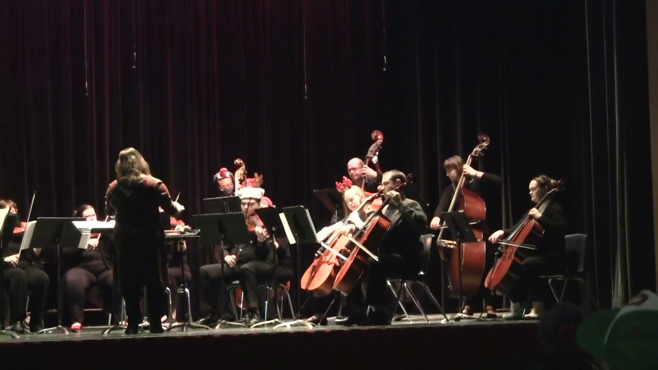 01 - Carol of the Bells, arr. Larry Clark