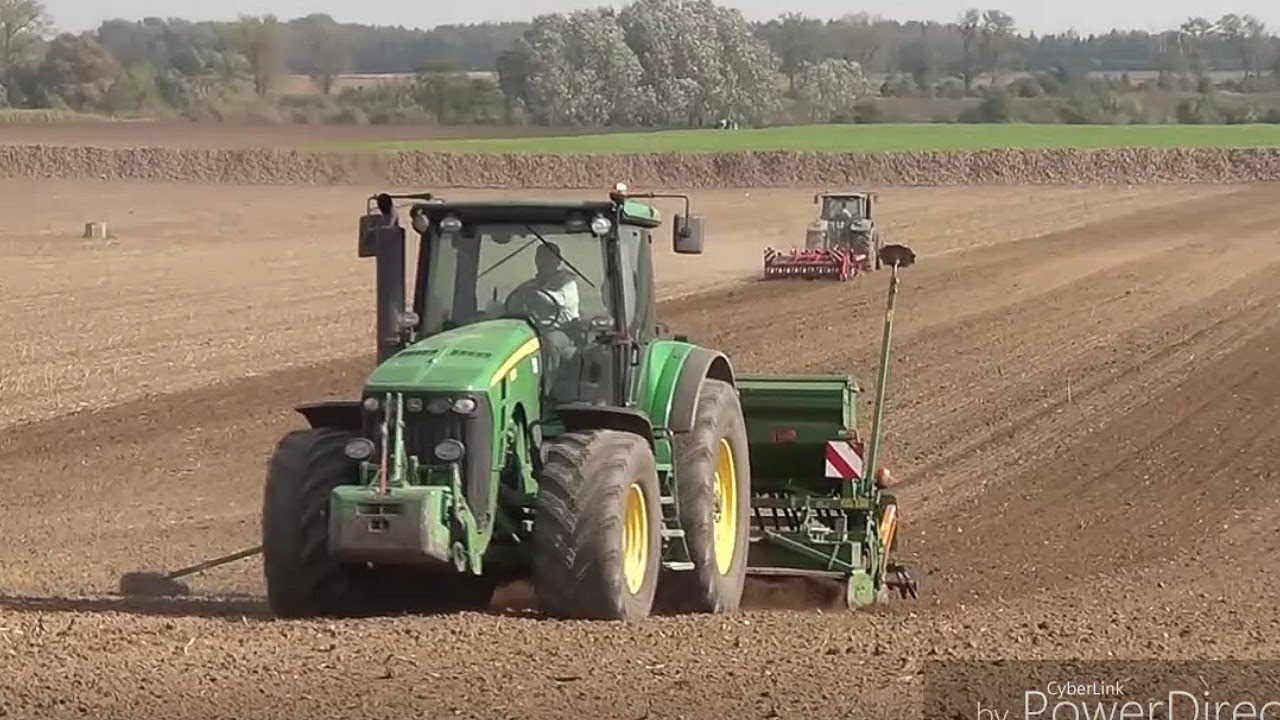 Siew bez pługa. W polu 2x John Deere 8230, Horsch Tiger 3S, Amazone AD 403