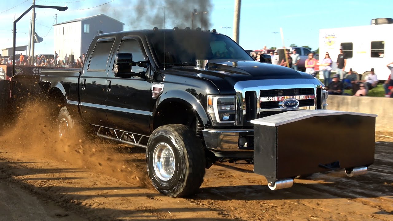 2024 Battle of the Bluegrass Truck & Tractor Pulling! Nicholas County Fair Pull! Carlisle, KY