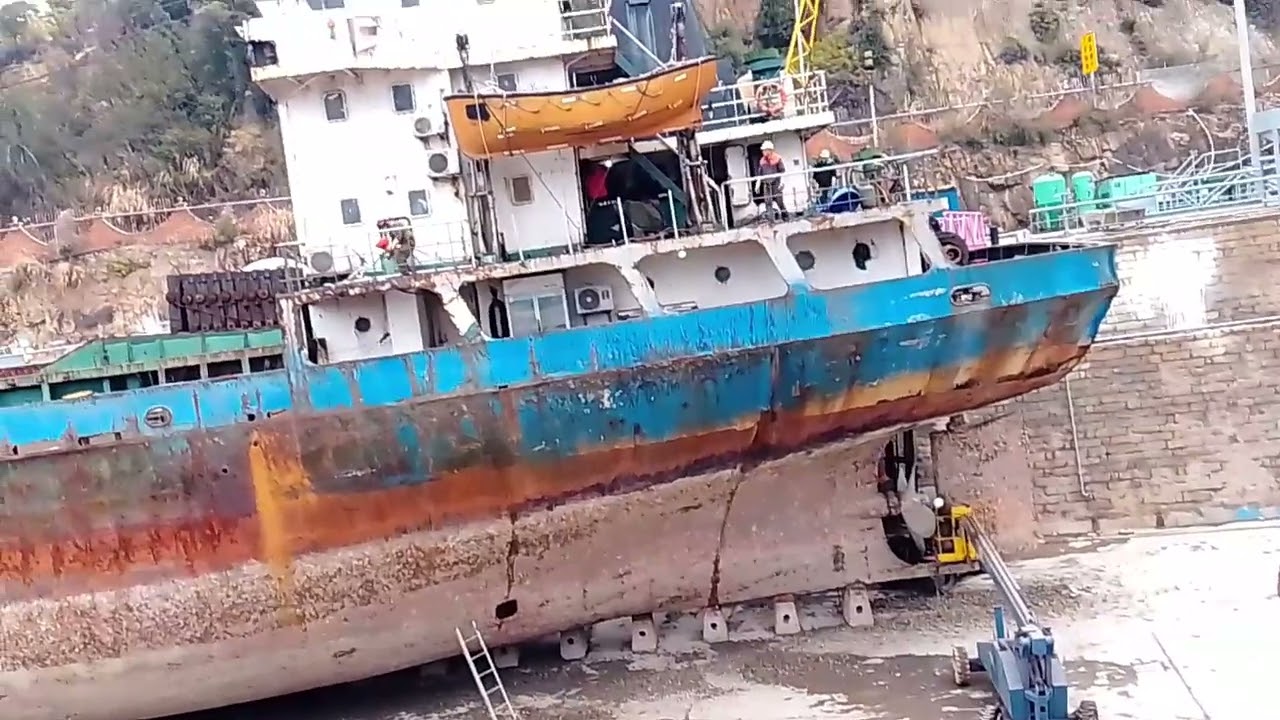 Kapal di China saat pelaut off pulang ke indonesia