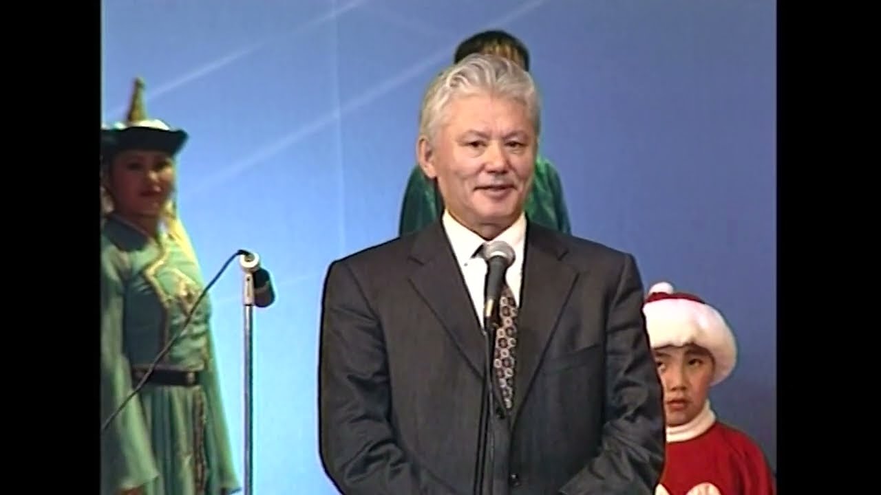 Памяти Михаила Ефимовича Николаева.