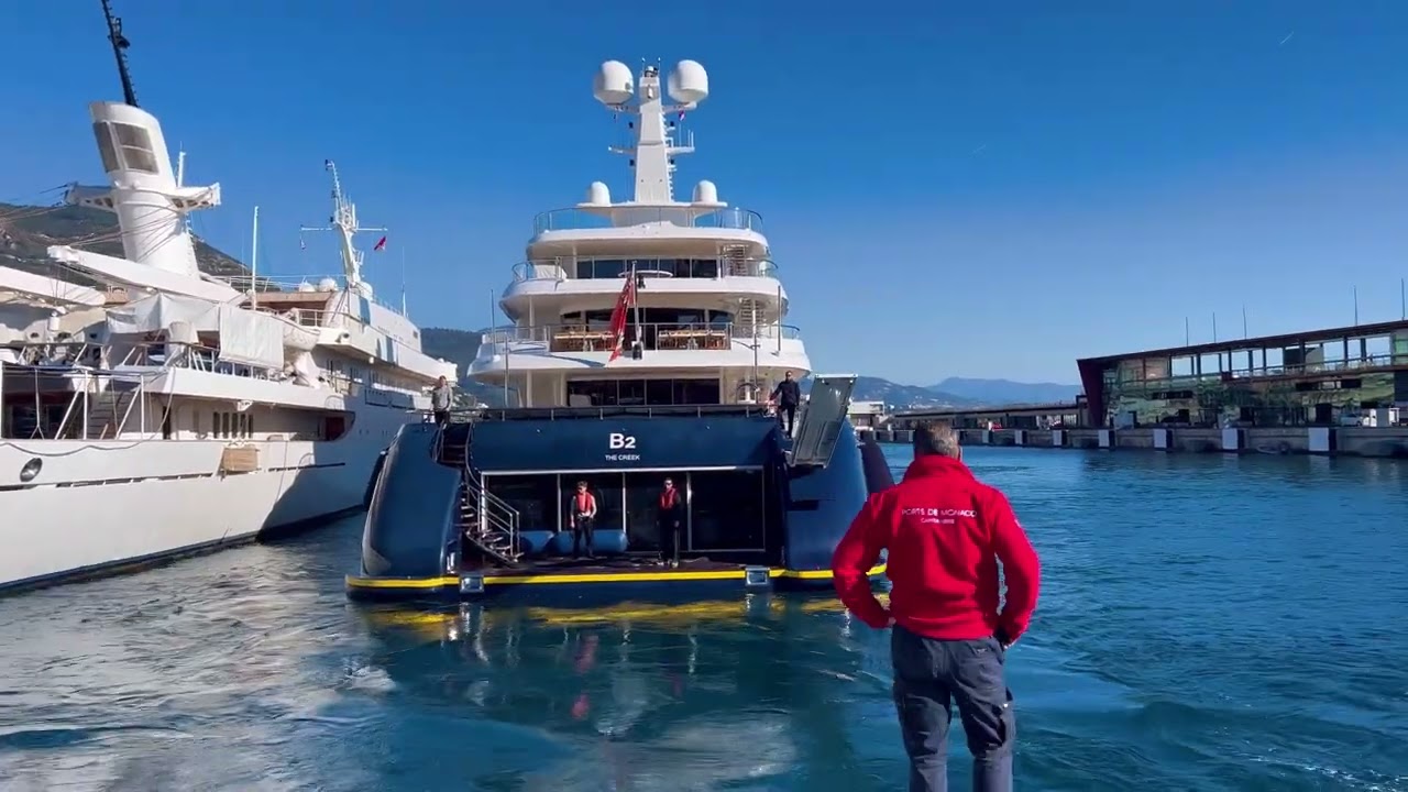 ARRIVAL & DOCKING of B2 86m Mega Yacht  2 FEBRUARY 2023 @ PORT HERCULES MONACO @emman25MC