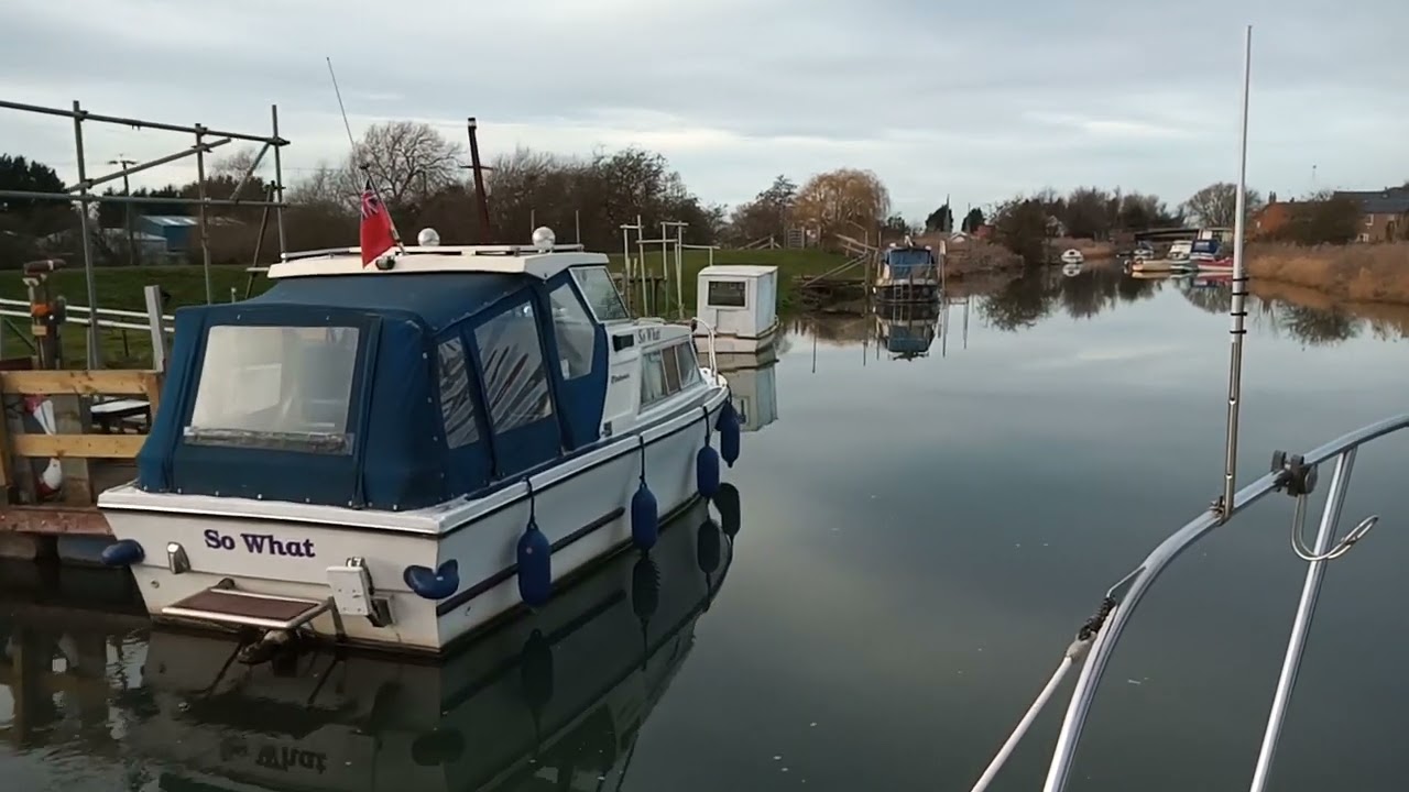 On my Sons Boat on the River HULL, Some good boats + not so good Boats.