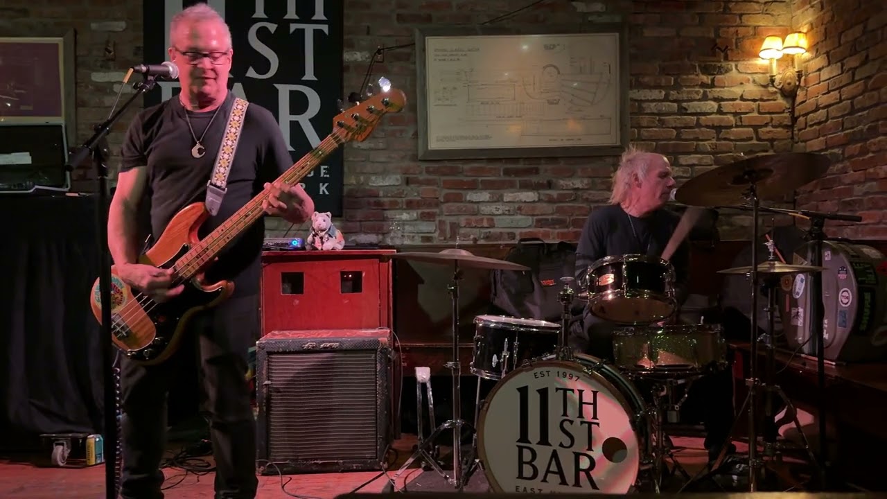 Dave Dreiwitz's Crescent Moon - Slow Down and Dreamland - 1/20/26 - 11th St Bar - New York, NY