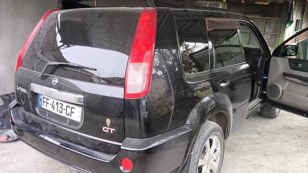 Как снять потолок Nissan X-trail t30