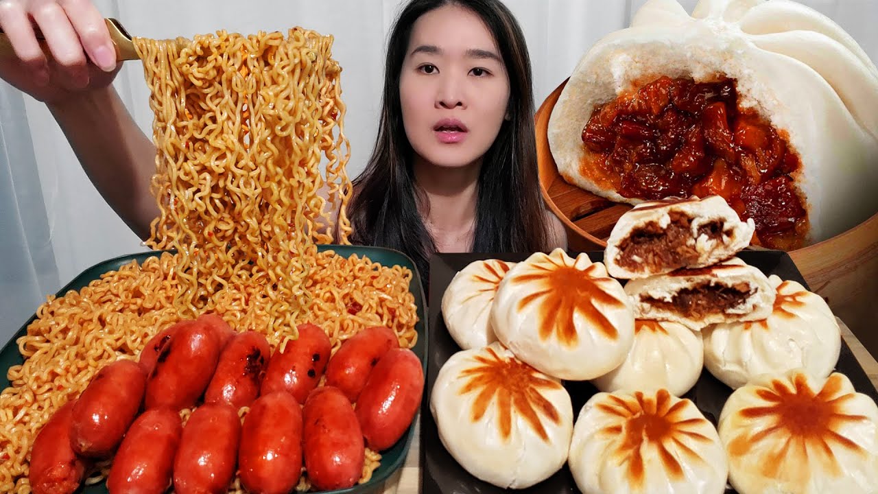 Filipino Lucky Me! Noodles & Delicious Fried Siopao! Meaty Pork Asado Steamed Buns Recipe & Mukbang
