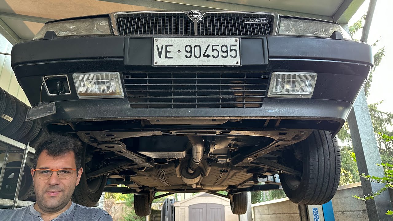 Vediamo la differenza tra Thema Turbo 16v LX e la 8.32.. saranno poi cosi diverse?