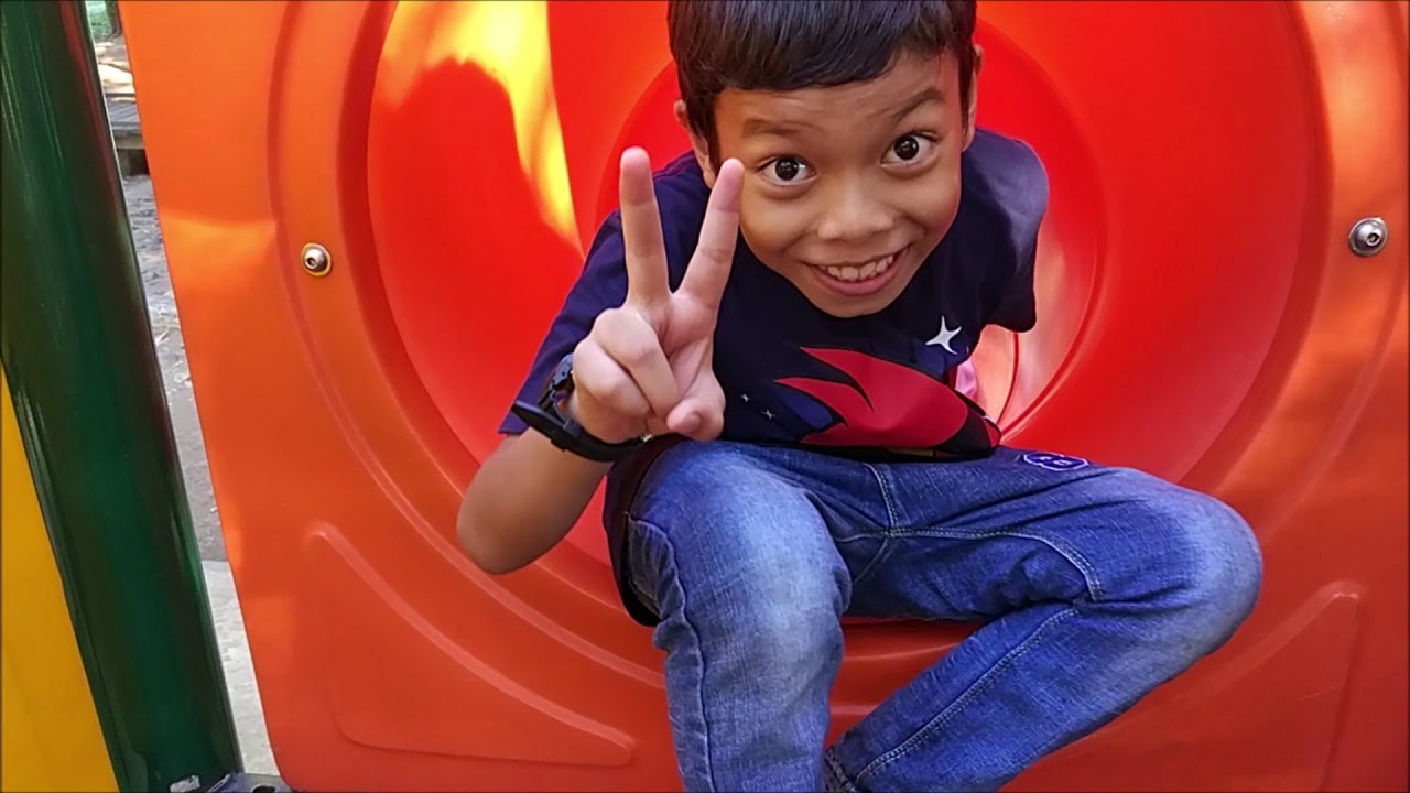 Adams Kids Show - Playground For Kids - Bermain di Taman Kota