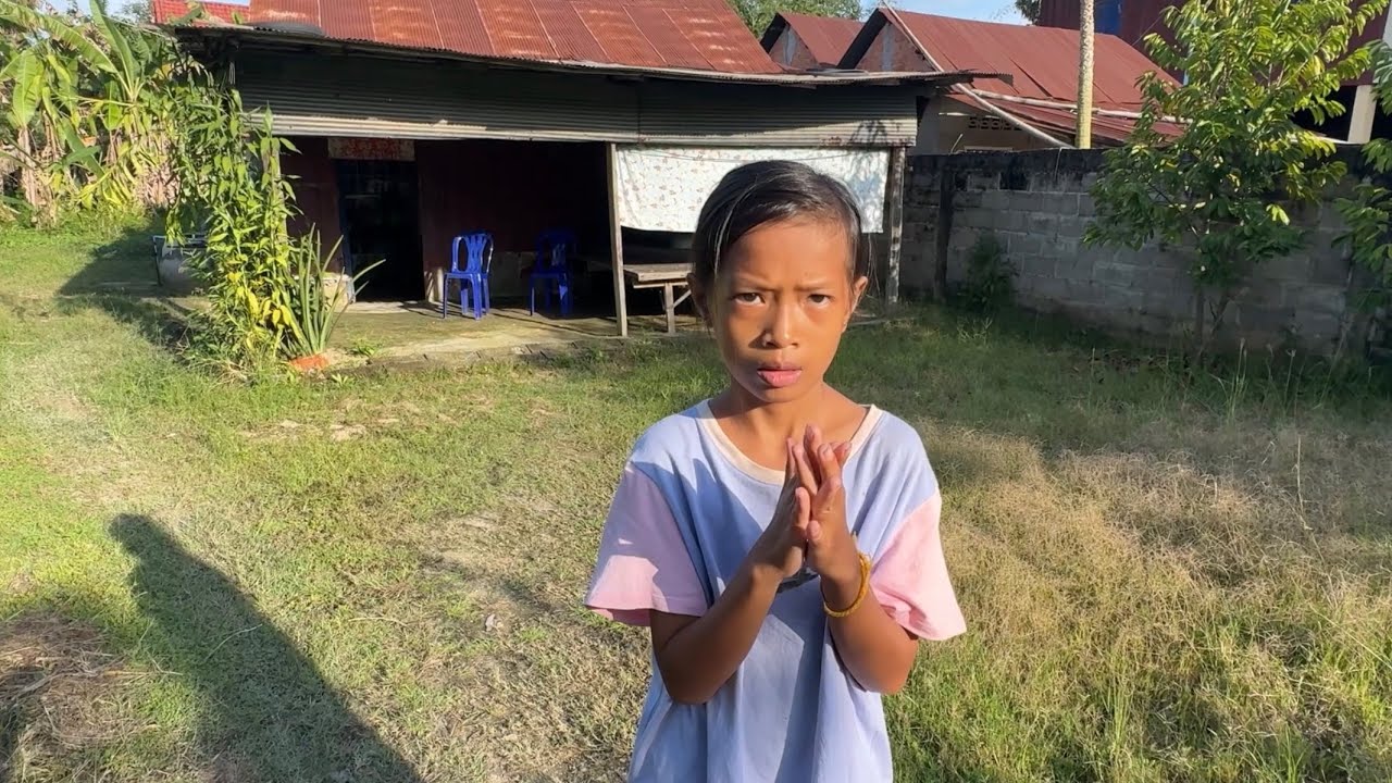 កូនកំព្រារស់នៅជាមួយដូនយ៉ាងកំសត់អាណិតណាស់