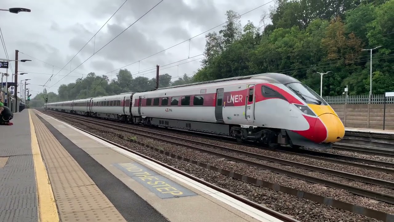 Trains at Hitchin  - 05/07/25
