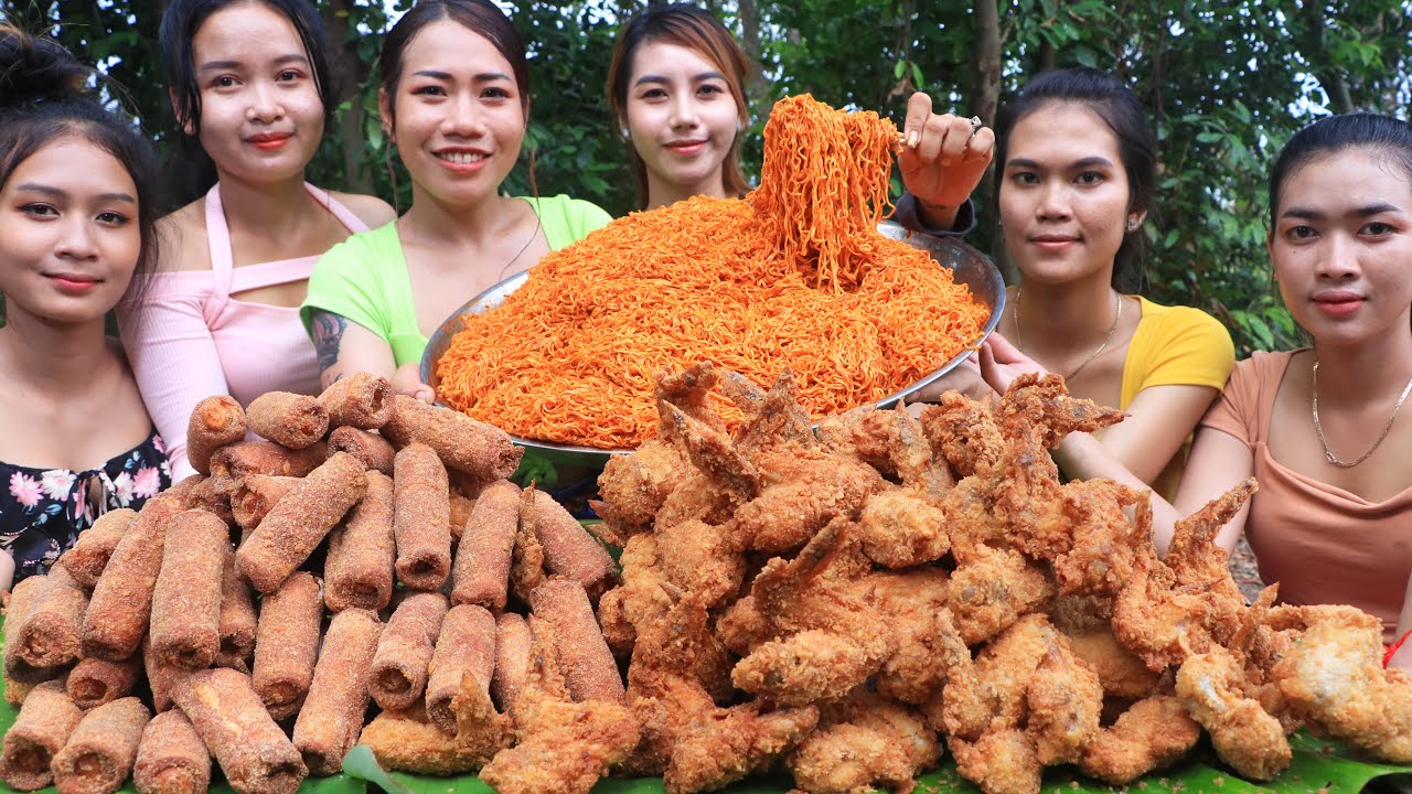 Chicken wings crispy with hot dog crispy and noodle chili cook recipe - Amazing cooking
