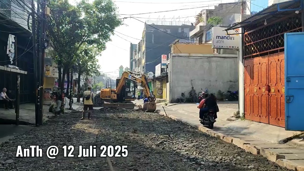 Proyek Peningkatan Jalan (Betonisasi) di Jelambar Baru Raya