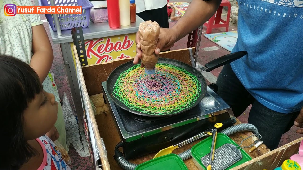 KUE JARING LABA-LABA YANG ANTRI BANYAK BANGET | INDONESIAN STREET FOOD