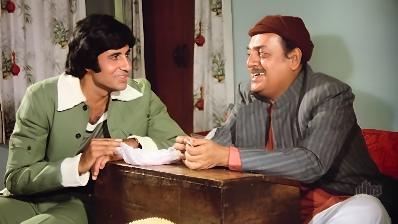 अमिताभ ने बेचे आधे दाम में सोने का बिस्कुट😂 | Barsaat Ki Ek Raat | Amitabh & Amjad Khan Comedy Scene