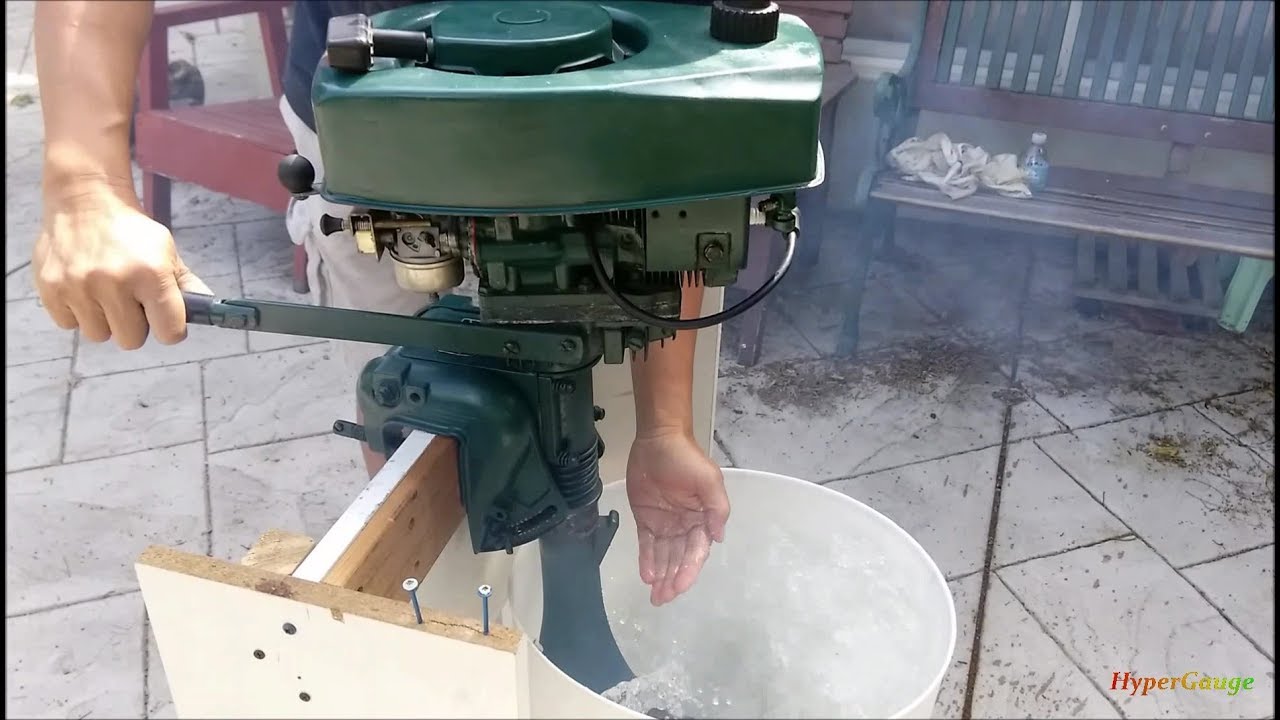 5/6 Vintage 1971 Sears ESKA 5hp Outboard restoration: Water pump check, lower installation tricks