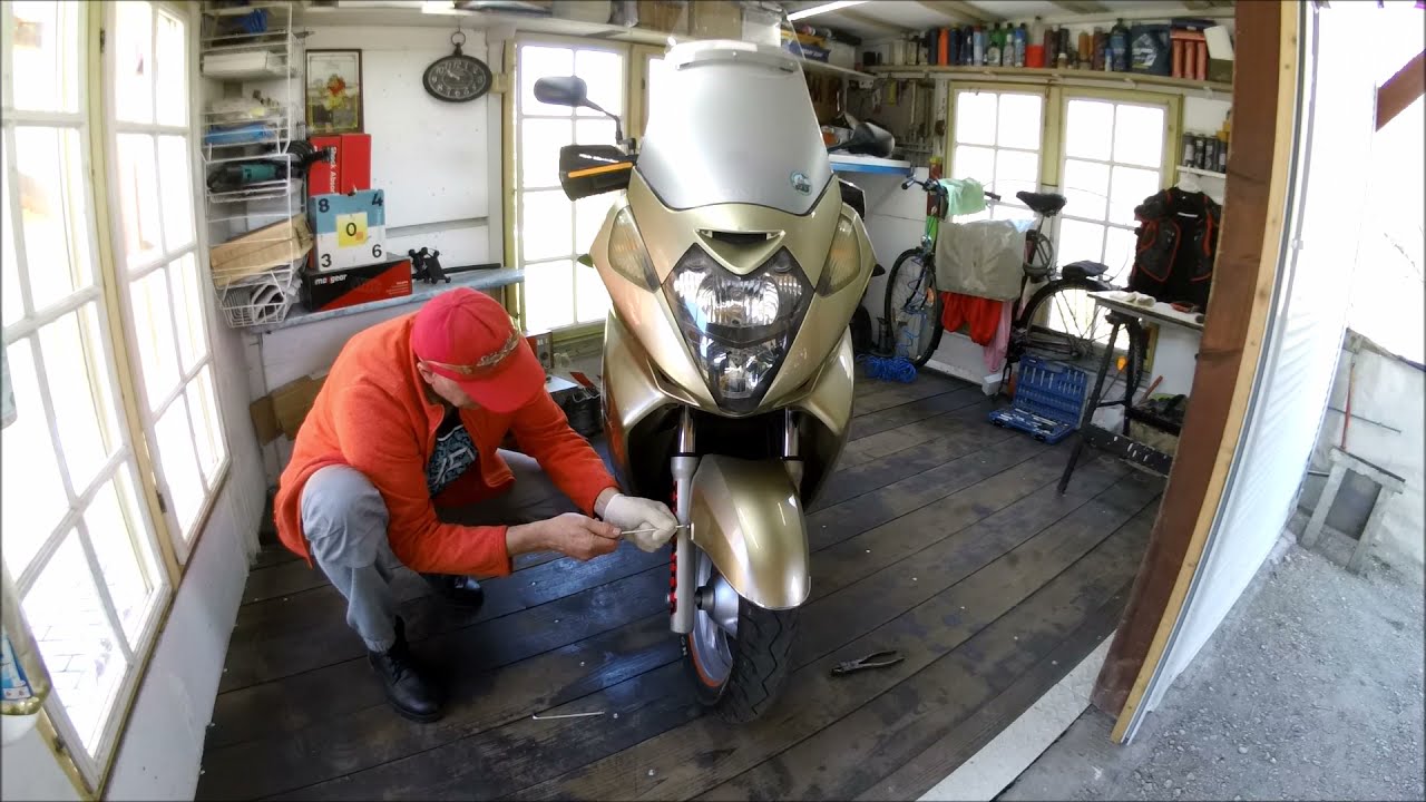 Honda Silver Wing 600 teleszkóp olaj+rugó csere