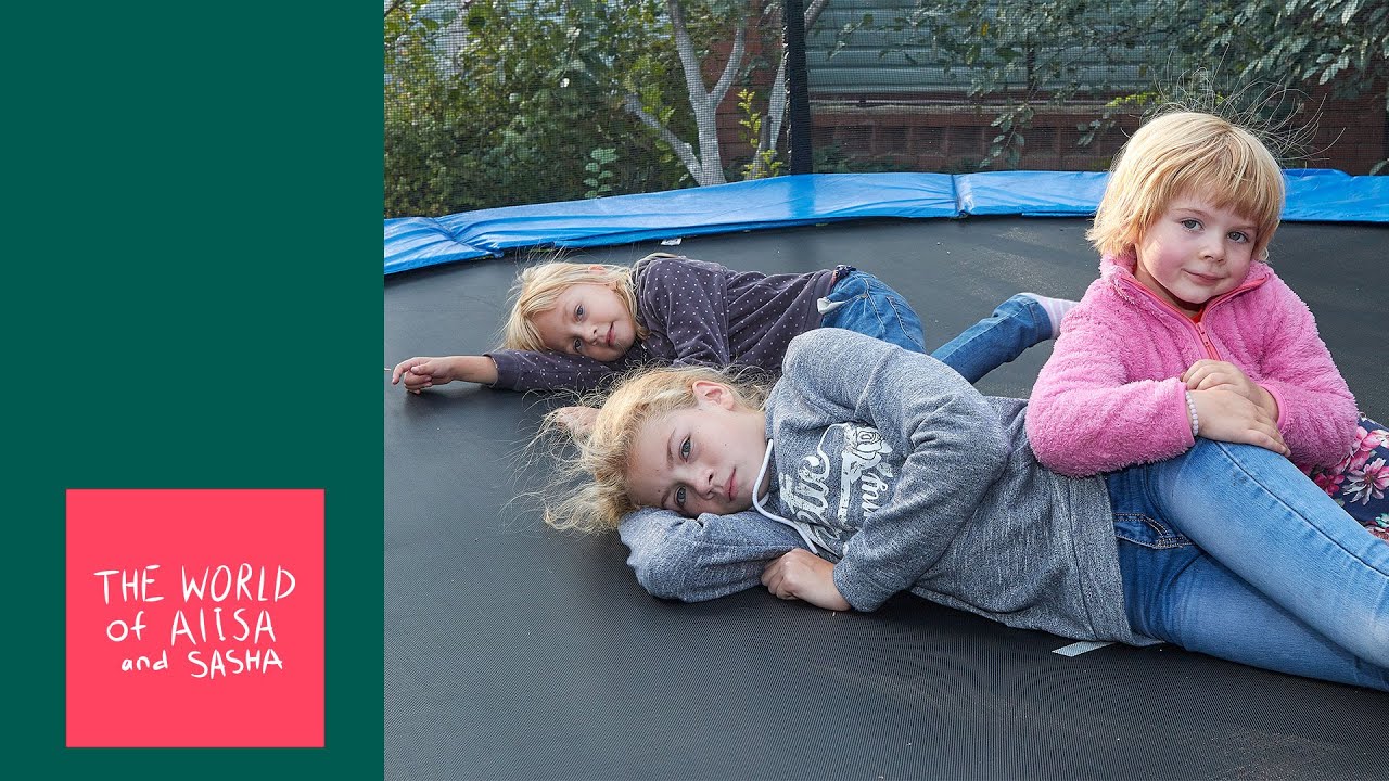 Батутный челлендж - Trampoline Challenge - Ride on Dad's shoulders