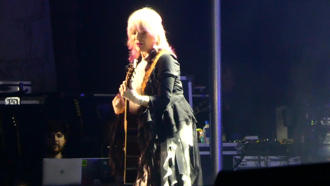 Front Row Red Rocks - Heart - Crazy on You - 08-19-2025 - Morrison Colorado
