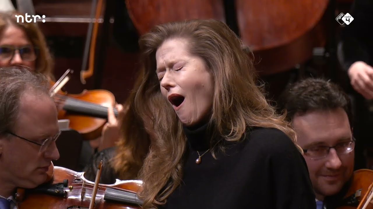 NTR ZaterdagMatinee: Barbara Hannigan zingt 'Let me tell you'