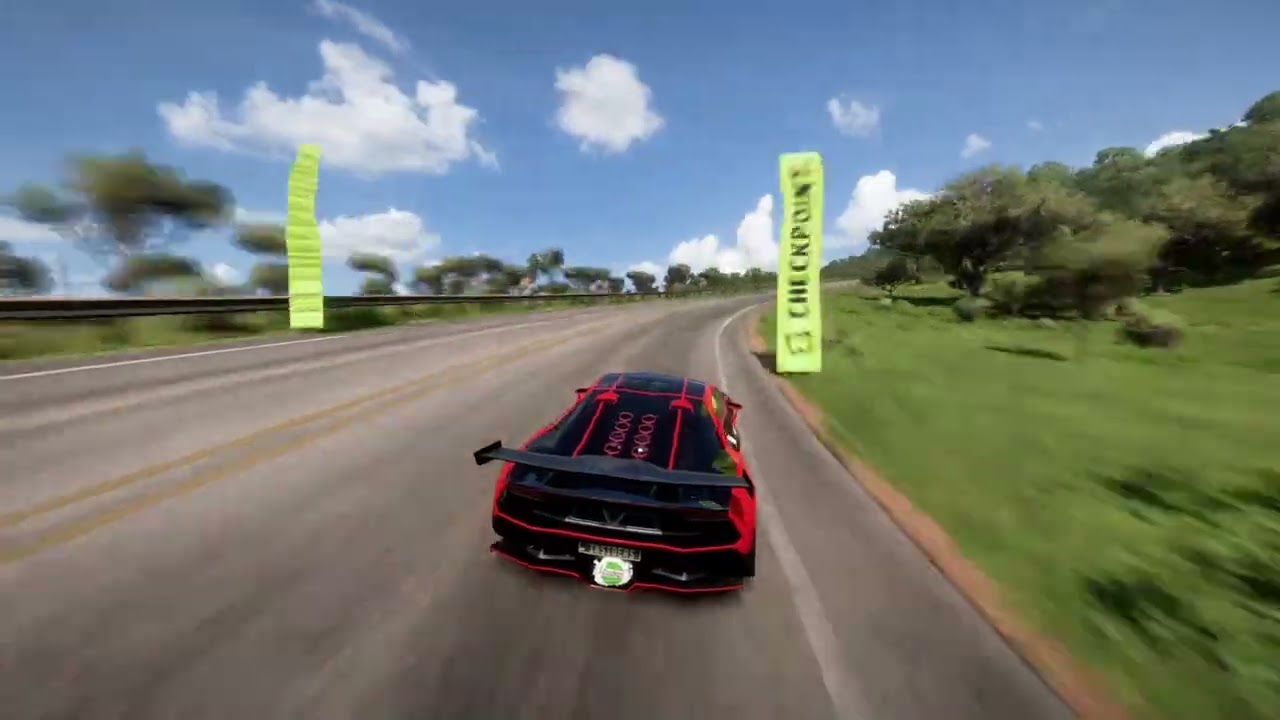 Vlastní závod, vlastní tuning, vlastní design. Značně složitá obtížnost bez HUDu a bez podpory hry 