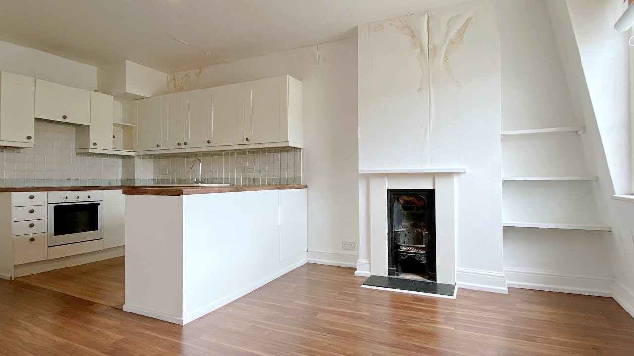 Brunswick Place, Central Hove, One Bed Flat With Roof Terrace, £1350 PCM - video tour