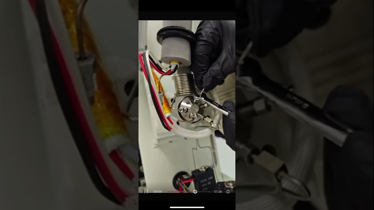 How to replace the headspace sampler inlet valve