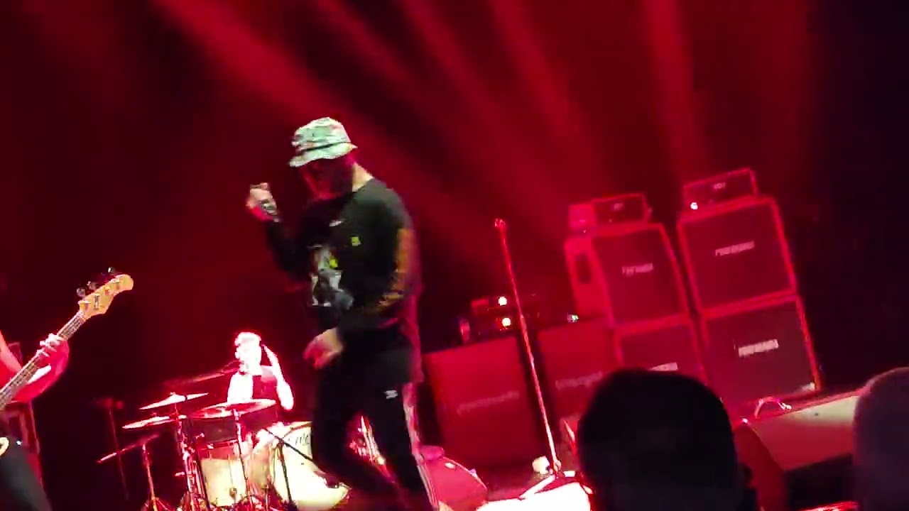 TRUST - Antisocial - 19/10/22 L'olympia Paris 🤘☠️