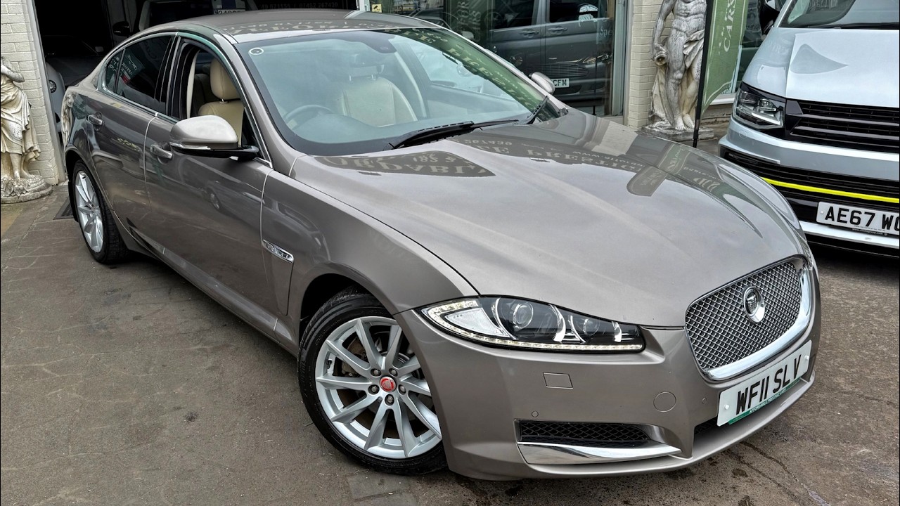 Jaguar XF 2.2d Premium Luxury 2011 года &mdash; доступные автомобили премиум-класса.