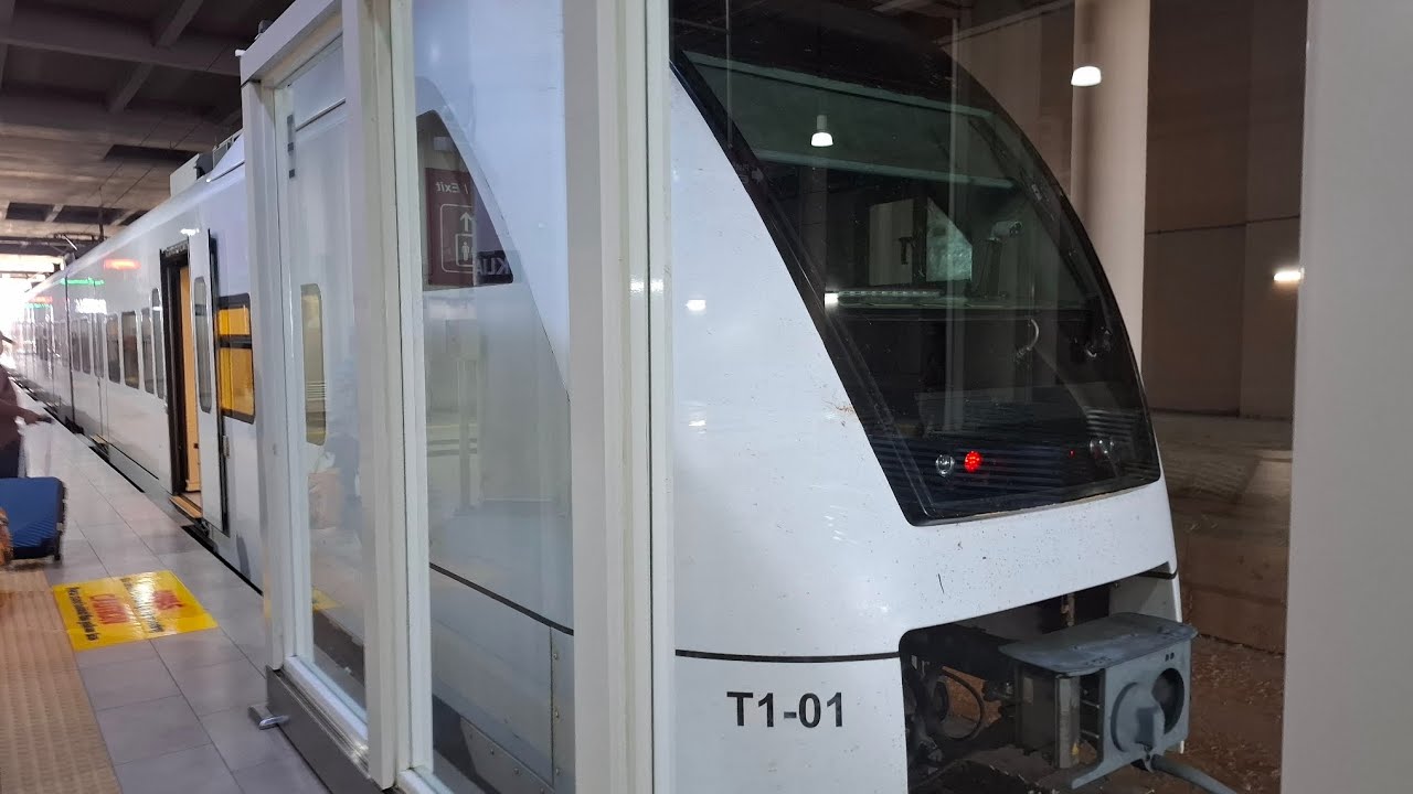 Malaysia KLIA Transit Siemens Desiro (T1-01) Putrajaya & Cyberjaya - KLIA 2 + KLIA Ekspres Spotting