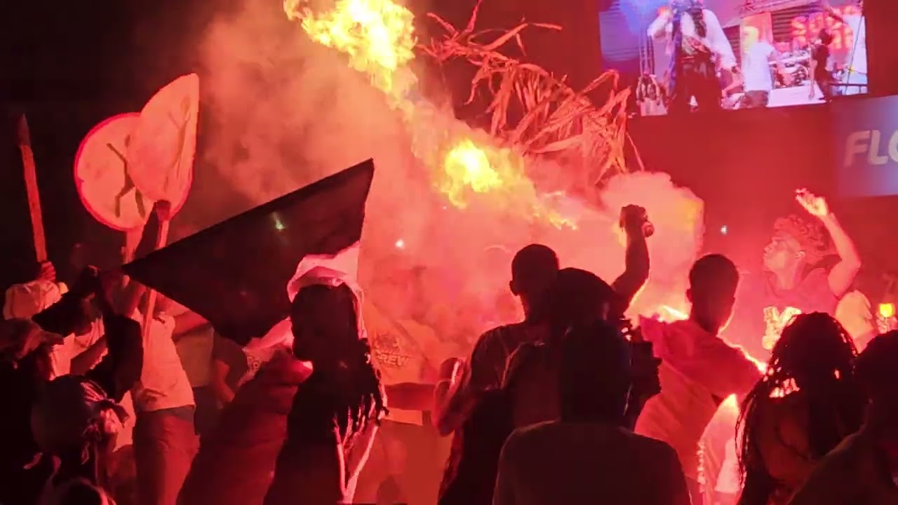 The Turn Up - SVG Carnival