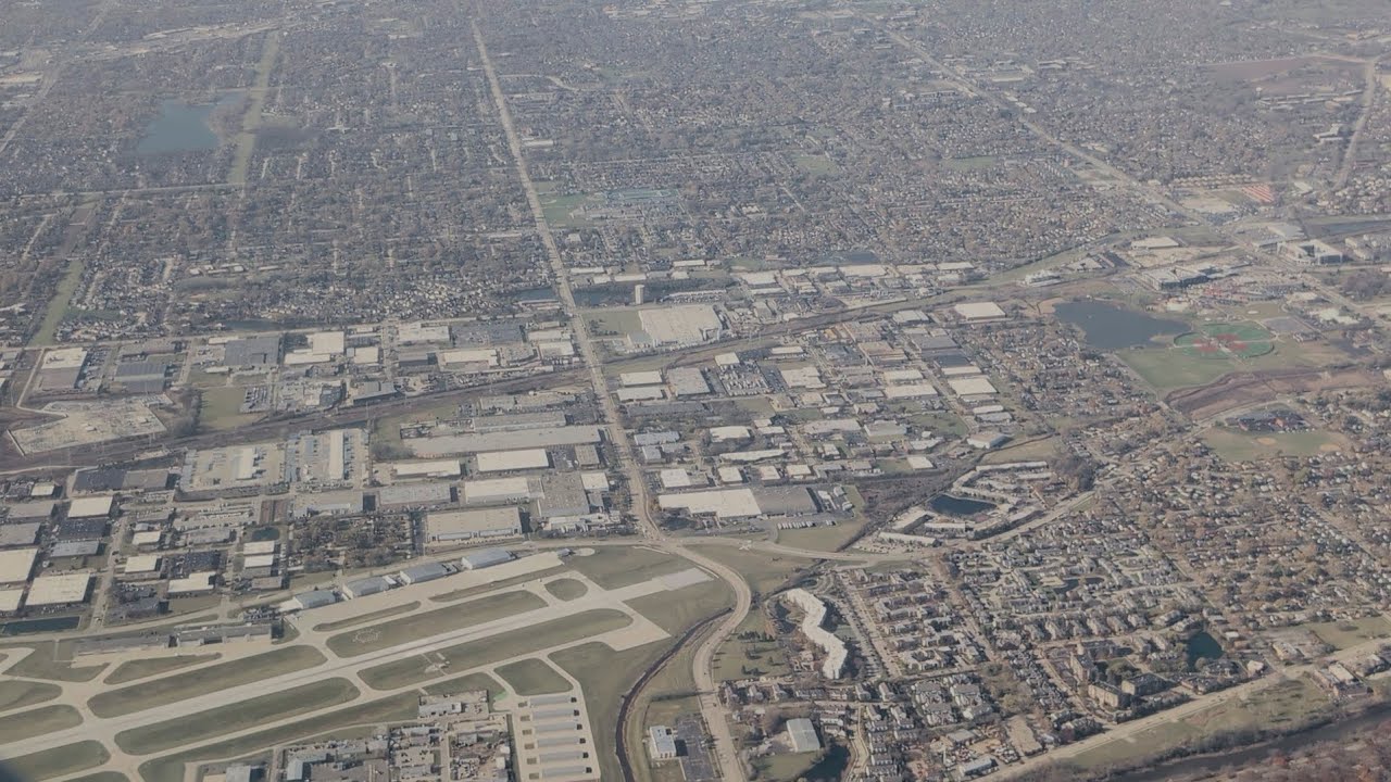 14 Nov 2025 United Airlines Flight Departing Chicago