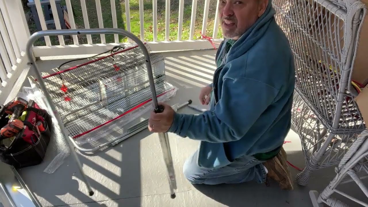 Unboxing of 36 inch Wynola Ranch Egg Layer Community Cage